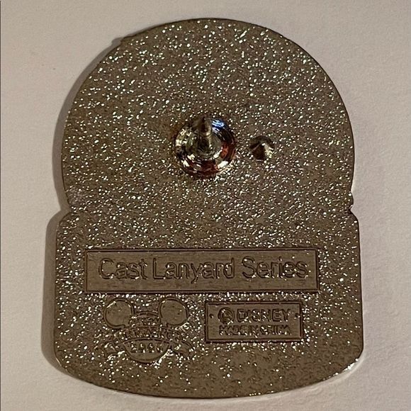 Disney Pinocchio Jiminy Cricket 🦗 Hat Series Pin - Cast Lanyard 2005 - Picture 2 of 2